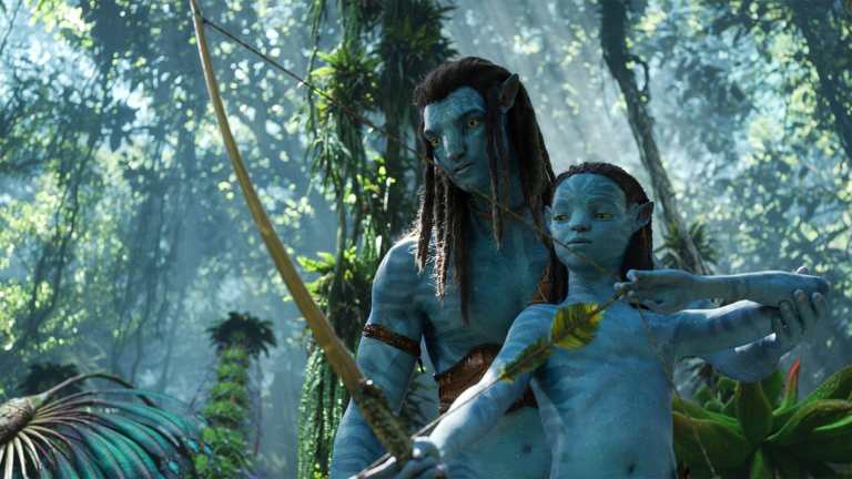 Jake with bow and arrow in Avatar The Way of Water