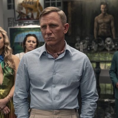 Daniel Craig and Kate Hudson in Glass Onion Ending