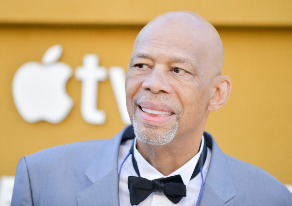 Kareem Abdul-Jabbar en el estreno de They Call Me Magic