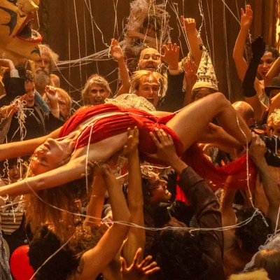 Margot Robbie parties in Babylon Review