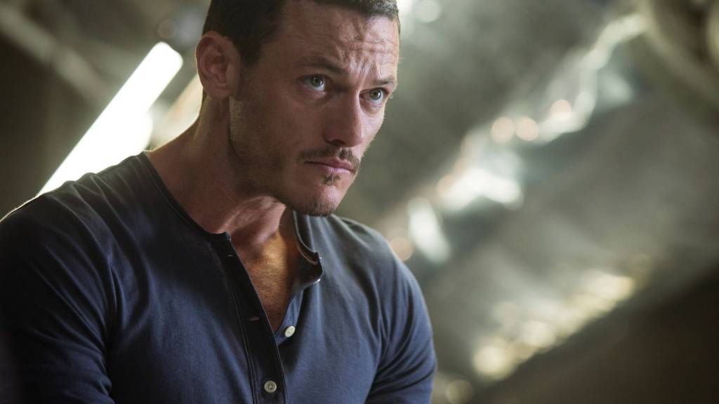 Luke Evans como Owen Shaw en Rápidos y Furiosos 6