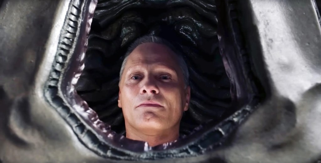 Viggo Mortensen in Crimes of the Future