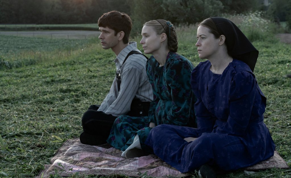 Cast of Women Talking