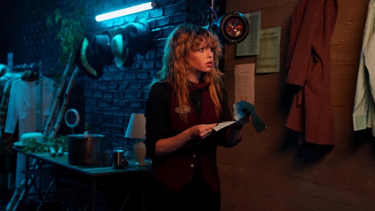 POKER FACE -- “Exit Stage Death” Episode 106 -- Pictured: Natasha Lyonne as Charlie Cale