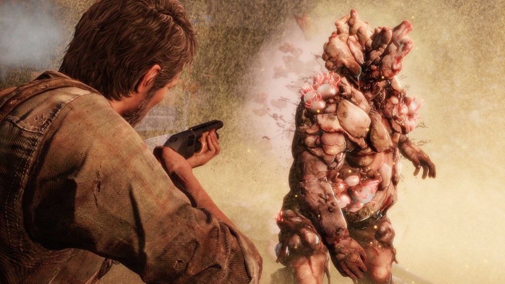 Joel apunta a un hinchador en The Last of Us - PlayStation Studios