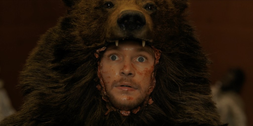 Jack Reynor in Bear costume in Midsommar