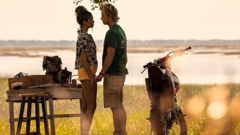 Outer Banks. (L to R) Madison Bailey as Kiara, Rudy Pankow as JJ in episode 304 of Outer Banks.