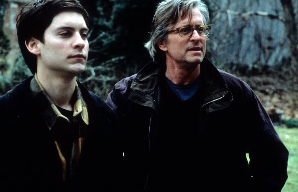 Tobey Maguire and Michael Douglas in Wonder Boys
