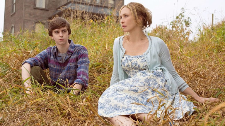 Freddie Highmore and Vera Farmiga in Bates Motel