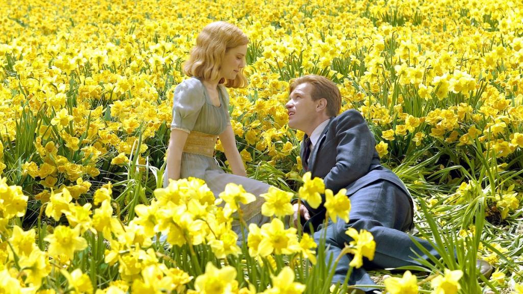 Ewan McGregor and Alison Lohman in Big Fish