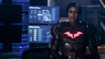 The Flash: Mask of the Red Death Brings Closure to Batwoman
