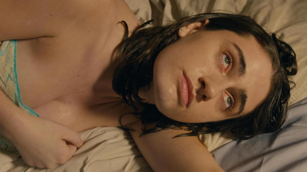 Rachel Sennott in I Used to Be Funny