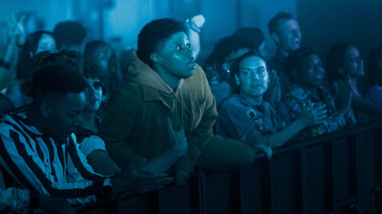 Tony/Dre (Dominique Fishback) attends a Ni'Jah concert in the Swarm Finale.