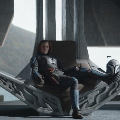 Bo-Katan to the Rescue - The Mandalorian Season 3 Episode 2 - TV Fanatic