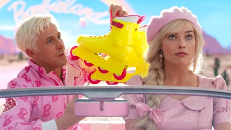 USA. Ryan Gosling and Simu Liu in a scene from the (C)Warner Bros new film:  Barbie (2023) . Plot: To live in Barbie Land is to be a perfect being in a