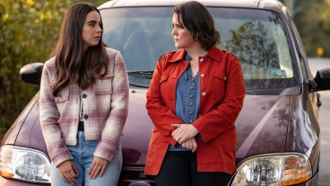 L-R): Sarah Desjardins as Callie Sadecki and Melanie Lynskey as Shauna in YELLOWJACKETS, "Old Wounds".