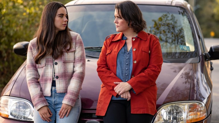 L-R): Sarah Desjardins as Callie Sadecki and Melanie Lynskey as Shauna in YELLOWJACKETS, "Old Wounds".