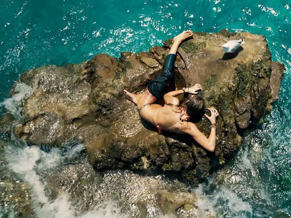Blake Lively in The Shallows