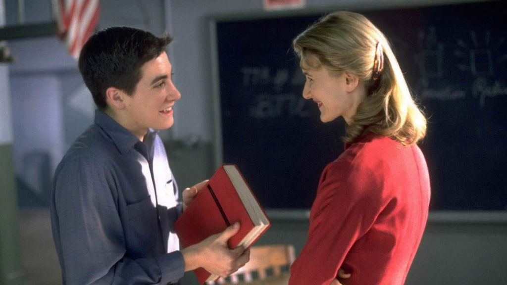 Jake Gyllenhaal and Laura Dern in October Sky