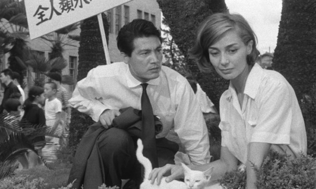 Eiji Okada and Emmanuelle Reva in Hiroshima mon amour