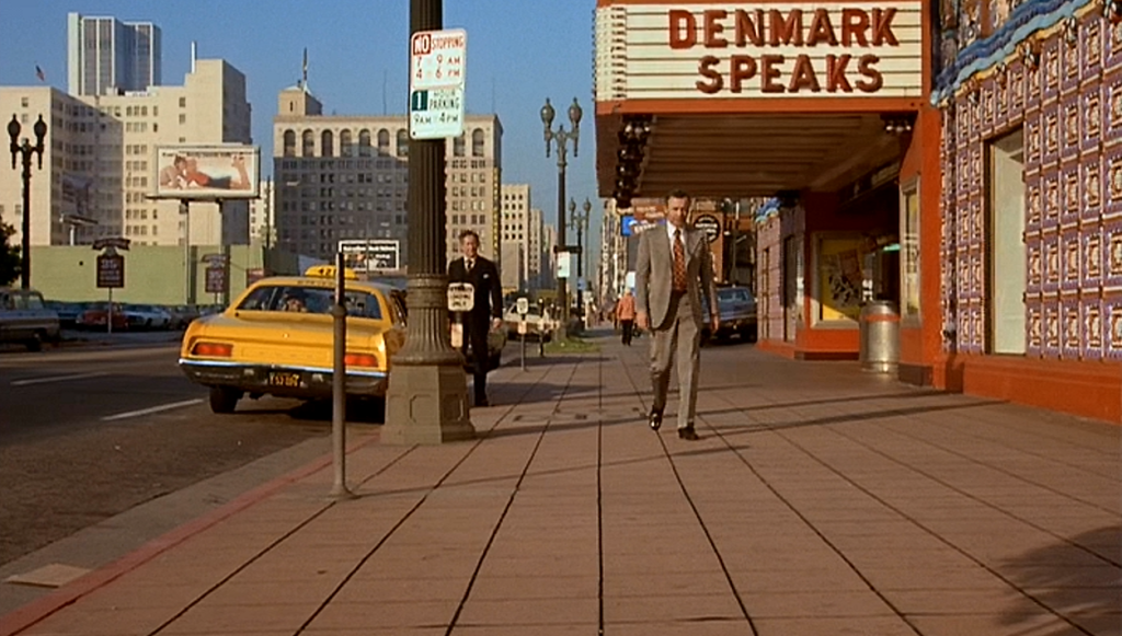 Jack Lemmon on the street in Save the Tiger