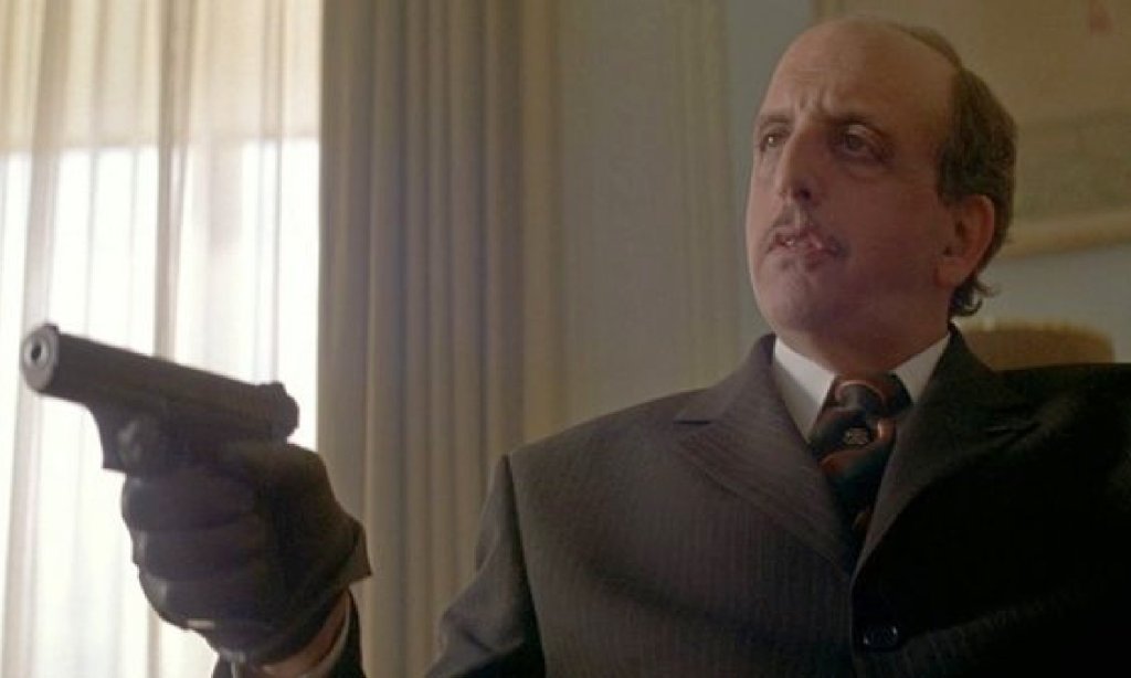 Vincent Schiavelli as Dr. Kauffman in Tomorrow Never Dies