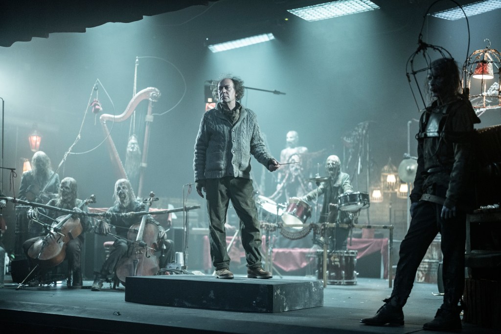 Eric Frey as The Conductor - The Walking Dead: Daryl Dixon _ Season 1, Episode 3 - Photo Credit: Emmanuel Guimier/AMC