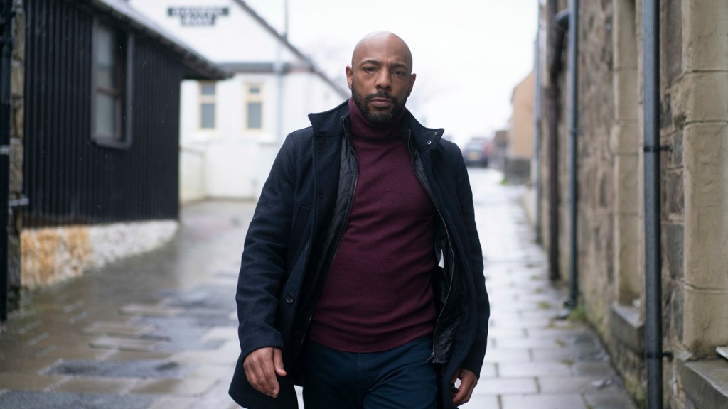 Don Gilet as John Howell in Shetland S8