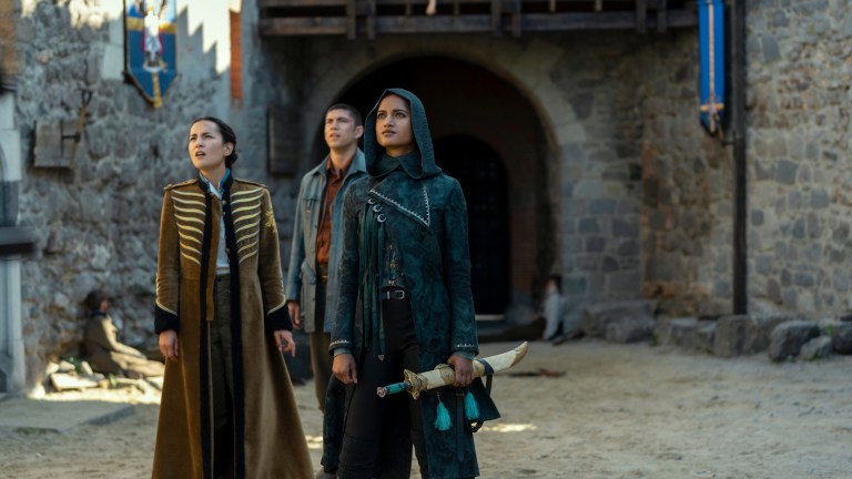 Jessie Mei Li as Alina Starkov, Archie Renaux as Malyen Oretsev, Amita Suman as Inej Ghafa in episode 208 of Shadow and Bone