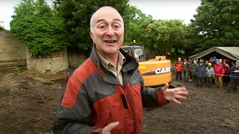 Sir Tony Robinson presenting Time Team on Channel 4