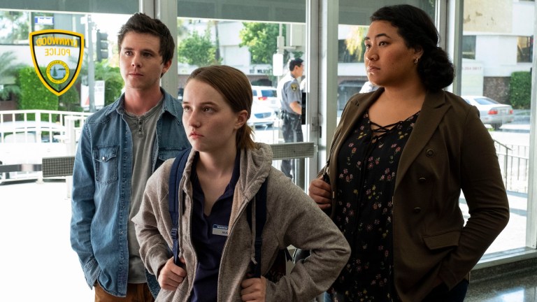 Charlie McDermott, Kaitlyn Dever, Patricia Fa'asua.