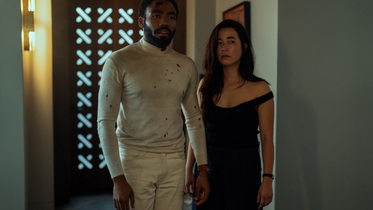 Donald Glover and Francesca Sloane in Mr and Mrs Smith