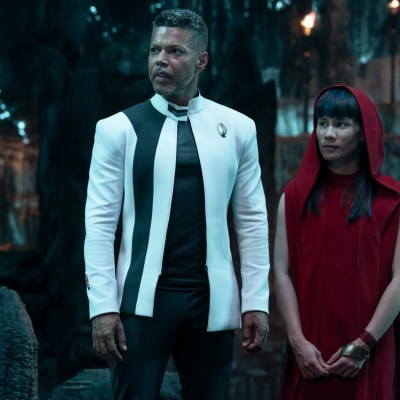 Wilson Cruz as Culber and Ian Alexander as Gray Til in Star Trek: Discovery, episode 3, season 5