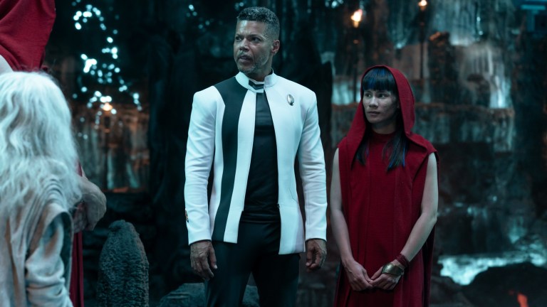 Wilson Cruz as Culber and Ian Alexander as Gray Til in Star Trek: Discovery, episode 3, season 5