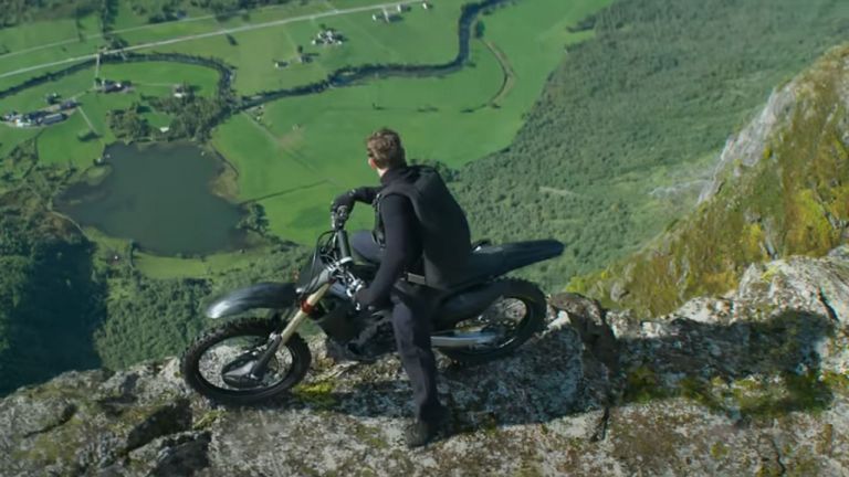 Tom Cruise on motorcycle in Mission Impossible 7