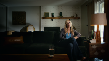Amber Frey being interviewed in Netflix docuseries American Murder: Laci Peterson