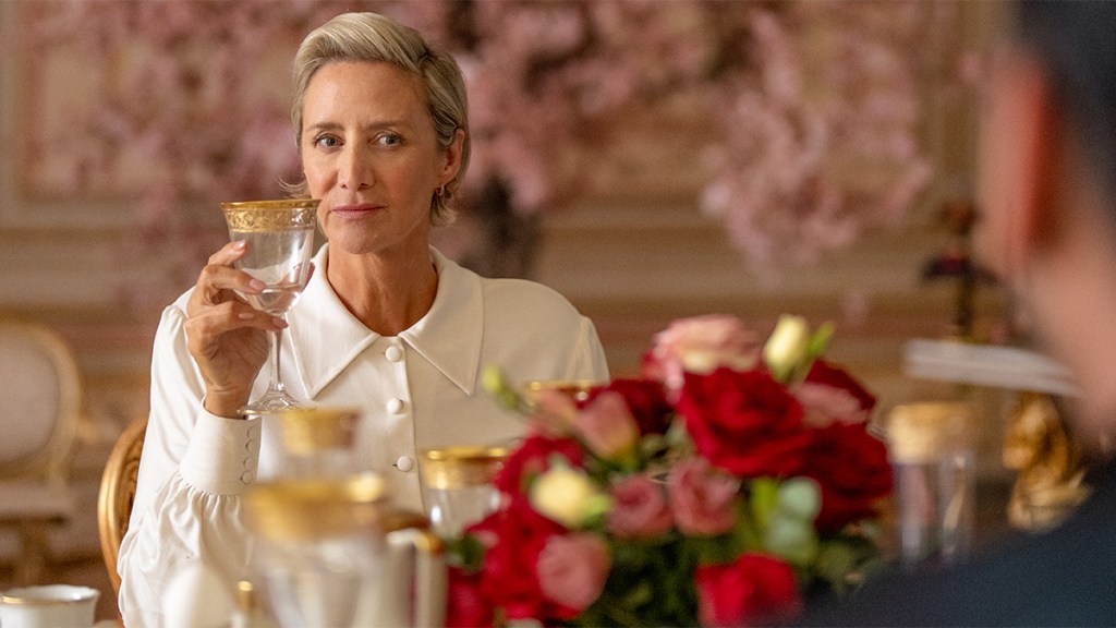 Janet McTeer as Hera in Netflix series KAOS