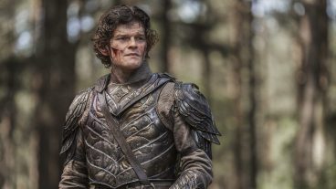 Robert Aramayo as Elrond in The Lord of the Rings: The Rings of Power season 2 episode 7.