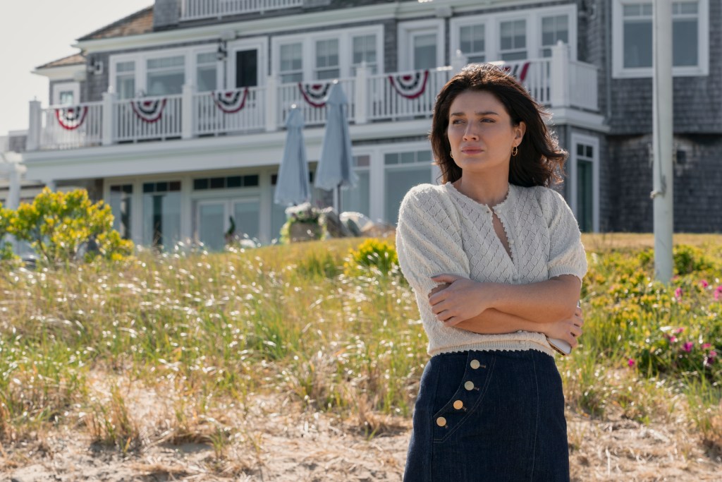 The Perfect Couple. Eve Hewson as Amelia Sacks in episode 106 of The Perfect Couple. Cr. Seacia Pavao/Netflix © 2024