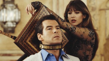 Pierce Brosnan and Sophie Marceau in The World Is Not Enough