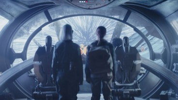 KB (Kyrianna Kratter), Fern (Ryan Kiera Armstrong) and Wim (Ravi Cabot-Conyers) stare off into hyperspace in Lucasfilm's STAR WARS: SKELETON CREW