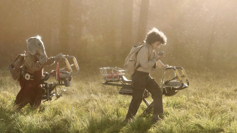 Neel (Robert Timothy Smith) and Wim (Ravi Cabot-Conyers) with hoverbikes in Lucasfilm's STAR WARS: SKELETON CREW