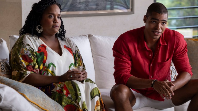 Natasha Rothwell and Nicholas Duvernay in The White Lotus season 3
