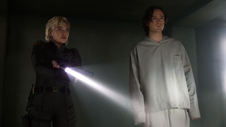 (L-R) Yelena Belova (Florence Pugh) and Bob (Lewis Pullman) in Marvel Studios' THUNDERBOLTS*. Photo by Chuck Zlotnick. © 2025 MARVEL.