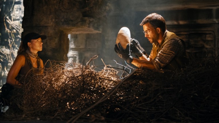 Scarlett Johansson and Jonathan Bailey in Jurassic World Rebirth