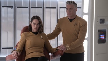 L to R Melanie Scrofano as Batel and Anson Mount as Capt. Pike in season 3 , Episode 3 of Strange New Worlds streaming on Paramount+. Photo Credit: Marni GrossmanParamount+
