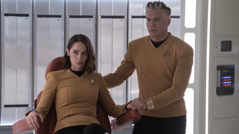 L to R Melanie Scrofano as Batel and Anson Mount as Capt. Pike in season 3 , Episode 3 of Strange New Worlds streaming on Paramount+. Photo Credit: Marni GrossmanParamount+