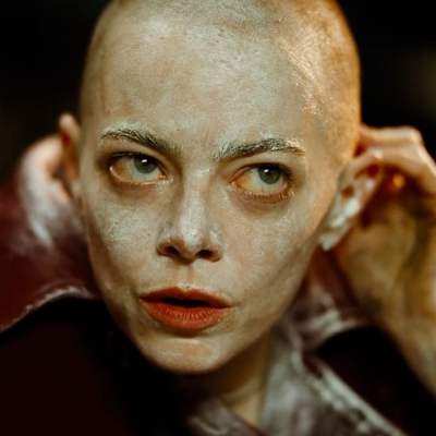 Emma Stone bald in Bugonia Review
