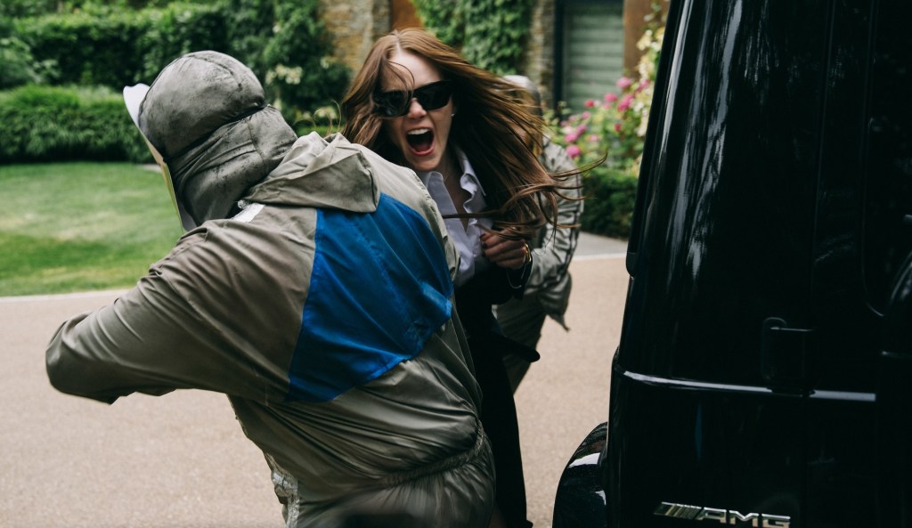 Emma Stone kidnapped in Bugonia