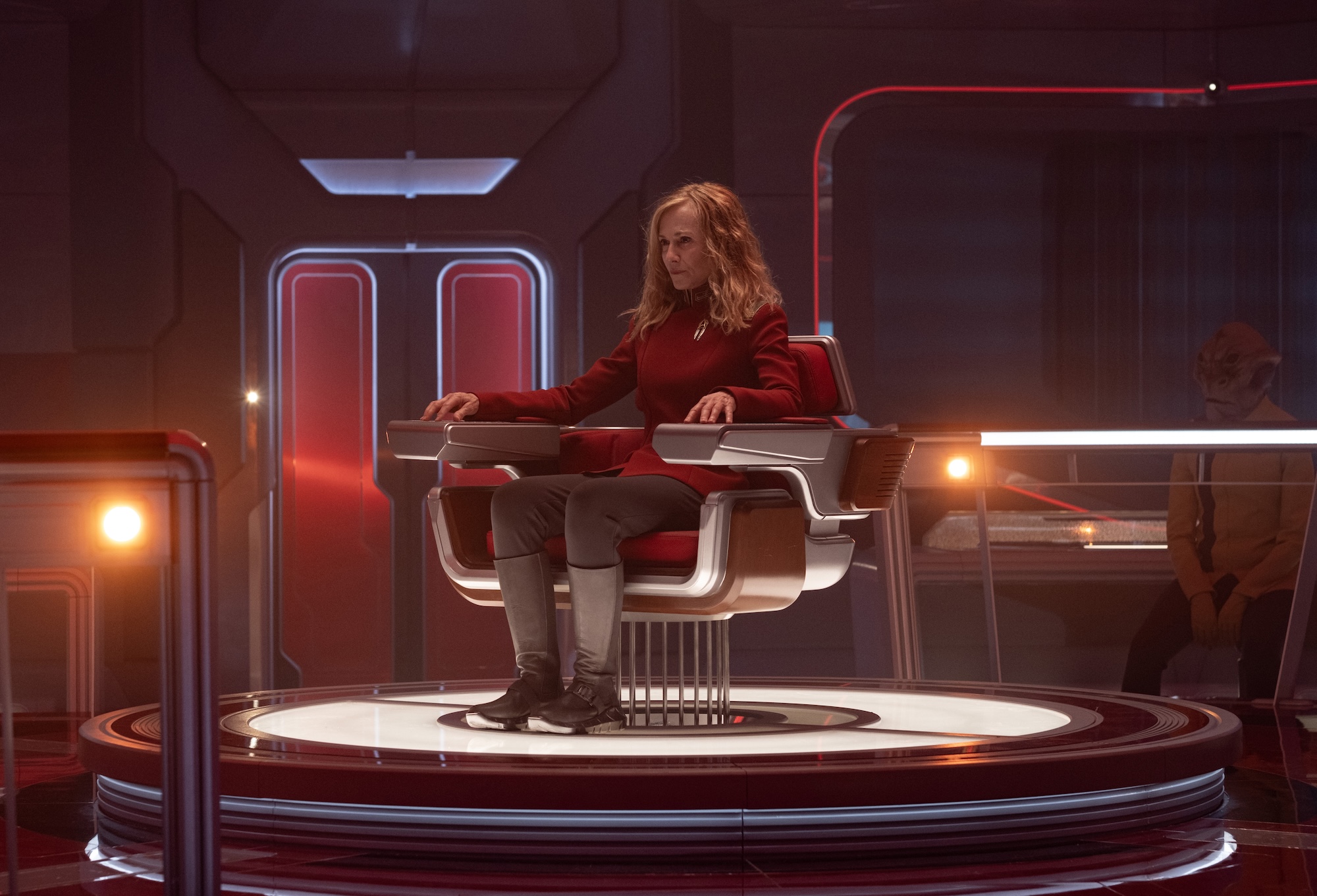 How Starfleet Academys Nahla Ake Will Break New Ground in Star Trek